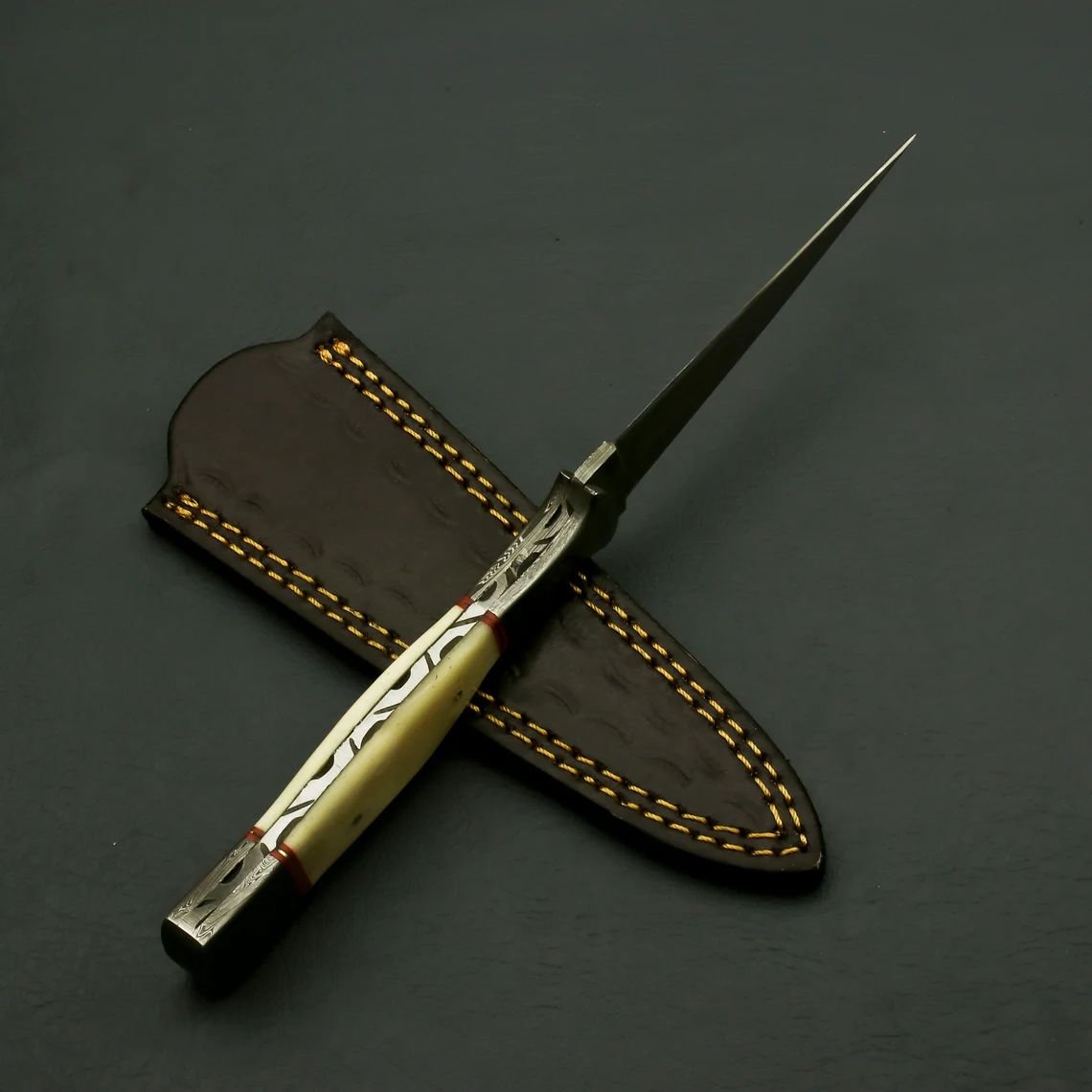 Hunting knife